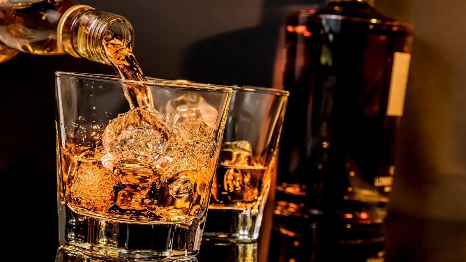 12 Best Whiskey Brands to Drink: Let's Bottom Up