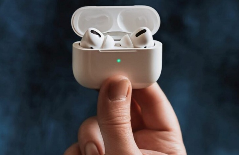 Tip the Airpods and the Charging Case Upside Down