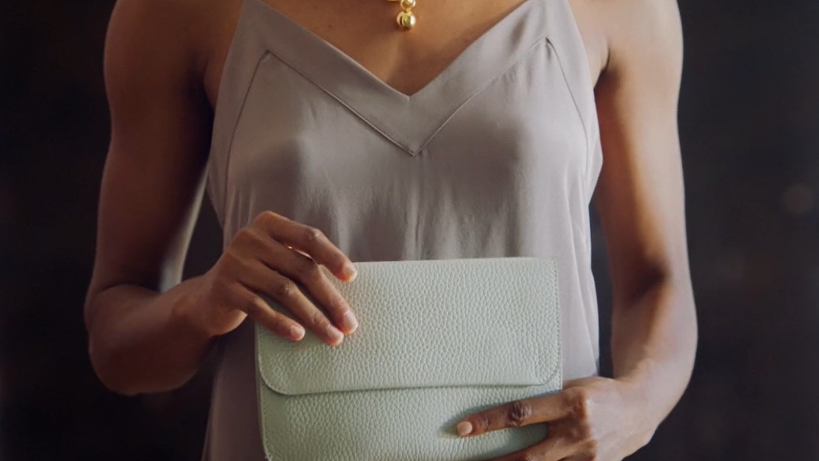 Cuyana Bags Review: Is It Worth Buying?