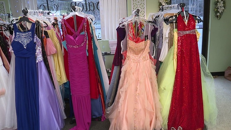 Buy Windsor Dresses