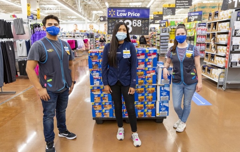 Walmart Employees Allowed To Wear Ripped Jeans