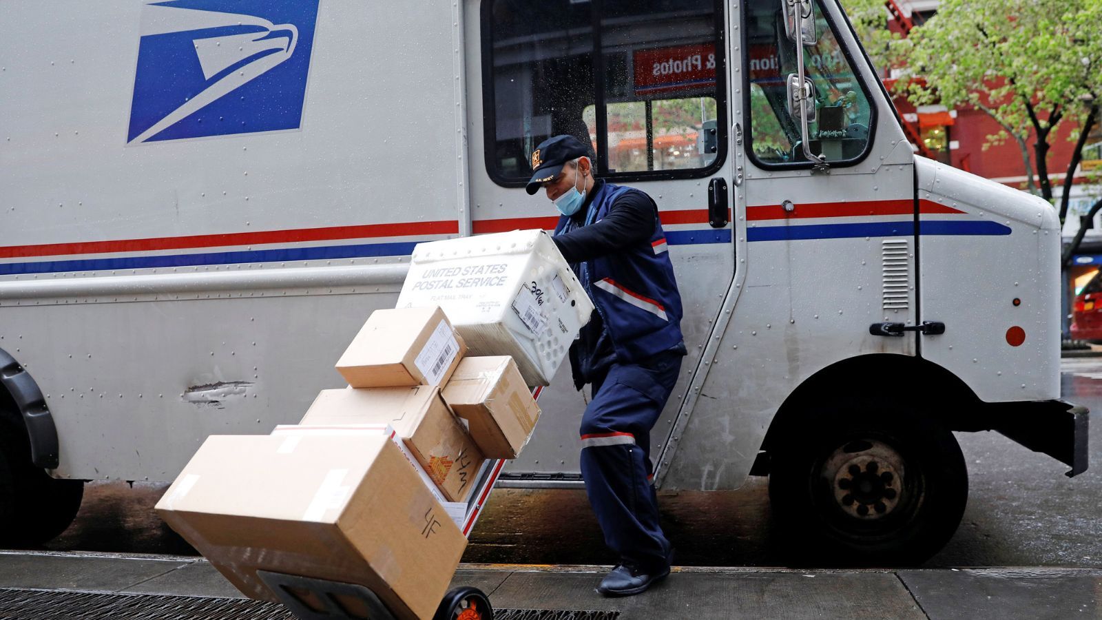 Can You Use Any Box to Ship USPS? (Yes, But You Should Be Careful with This...)