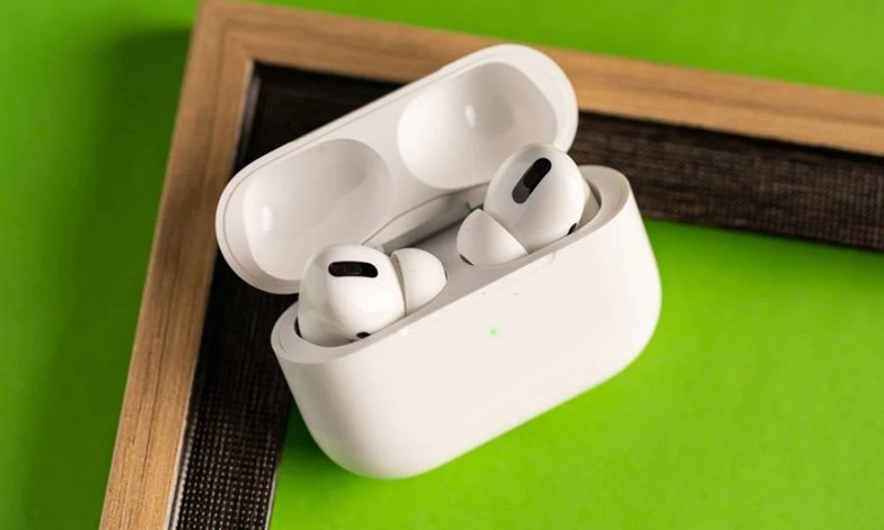 The AirPod Case Flashes Green